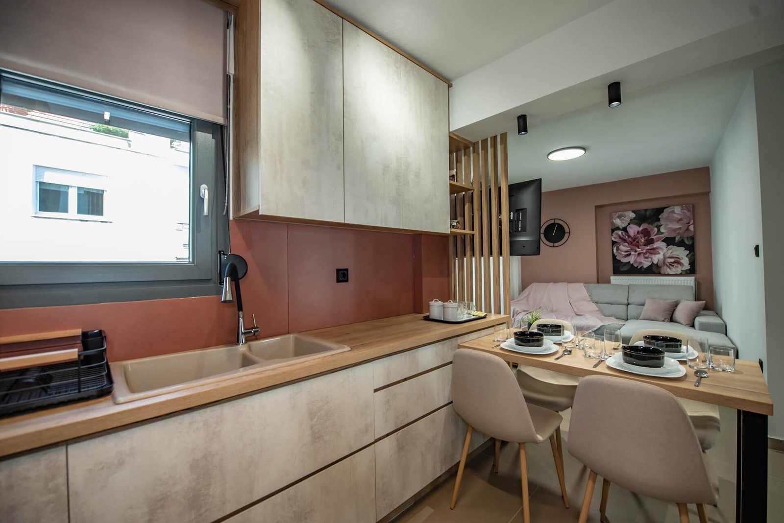 Nestia pink room apartments for rent airbnb volos 13 1