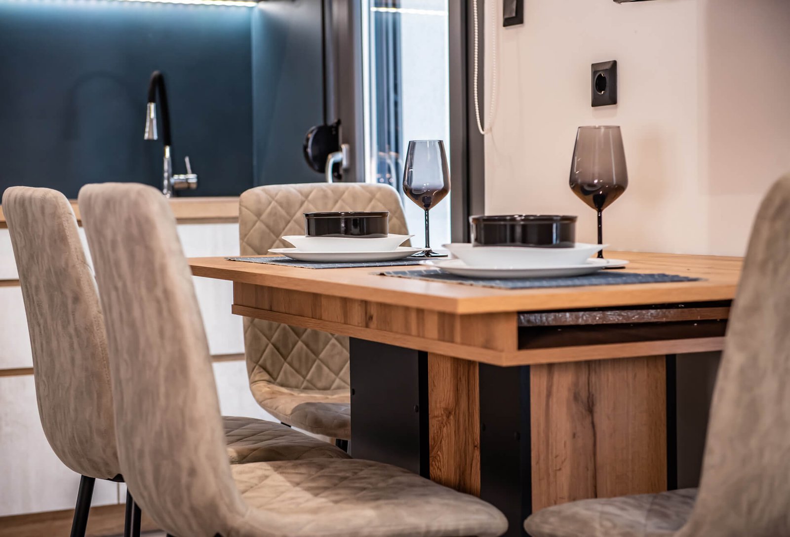 diamoni sto volo diamerisma gia enoikiasi airbnb nestia 15 1