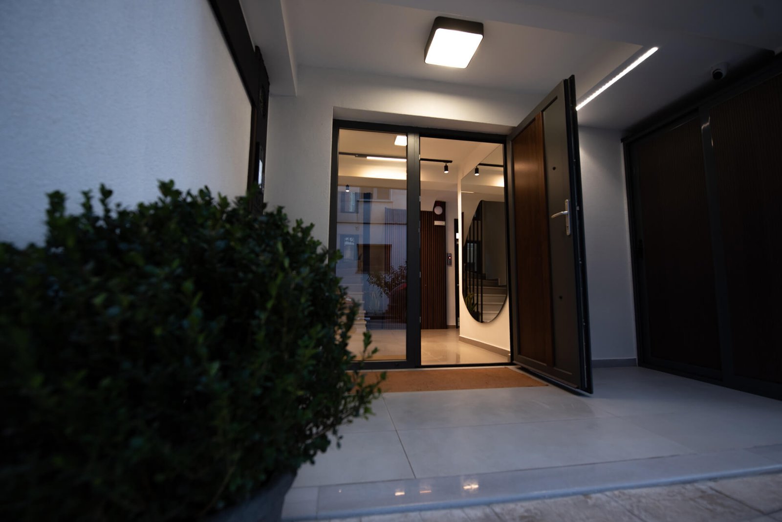 nestia-eisodos-domatia sto Volo